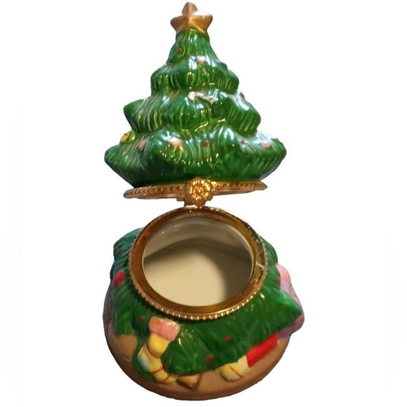 Porcelain 5" Christmas tree trinket/jewelry box hand painted early 90's - Picture 8 of 9